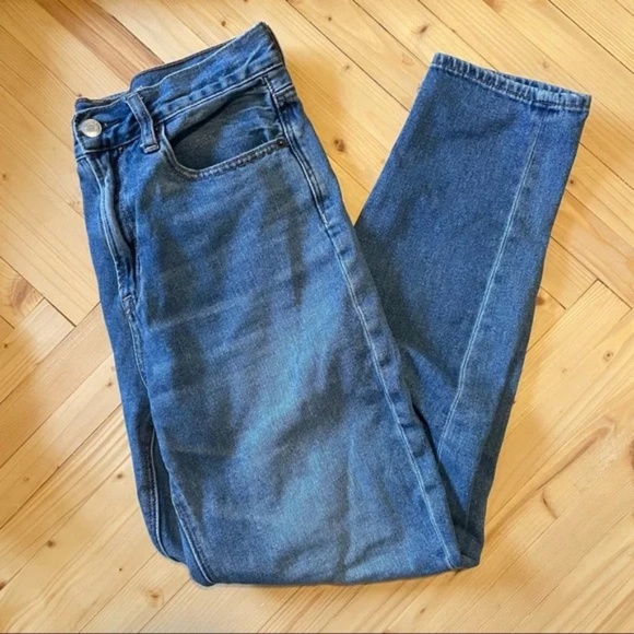 American Eagle Mom Jeans - Picture 6 of 8